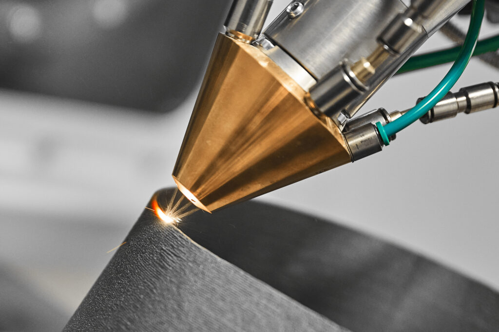 3d printer makes mechanical detail with metal powder